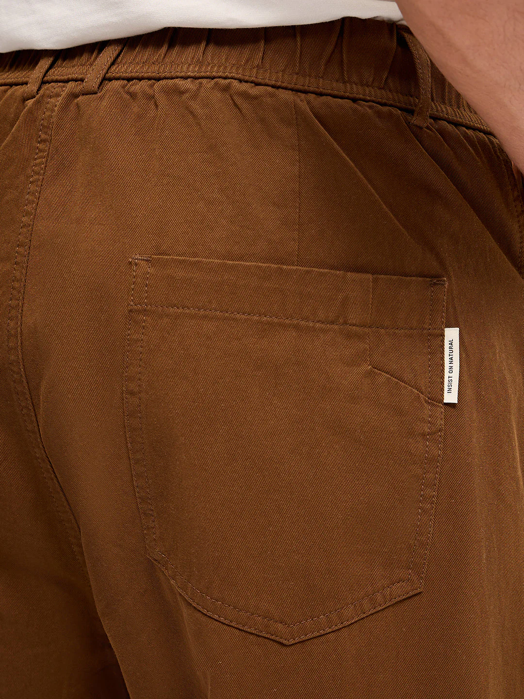 Men Brown Solid Relax Fit Mid-Rise Casual Pant - Image 6