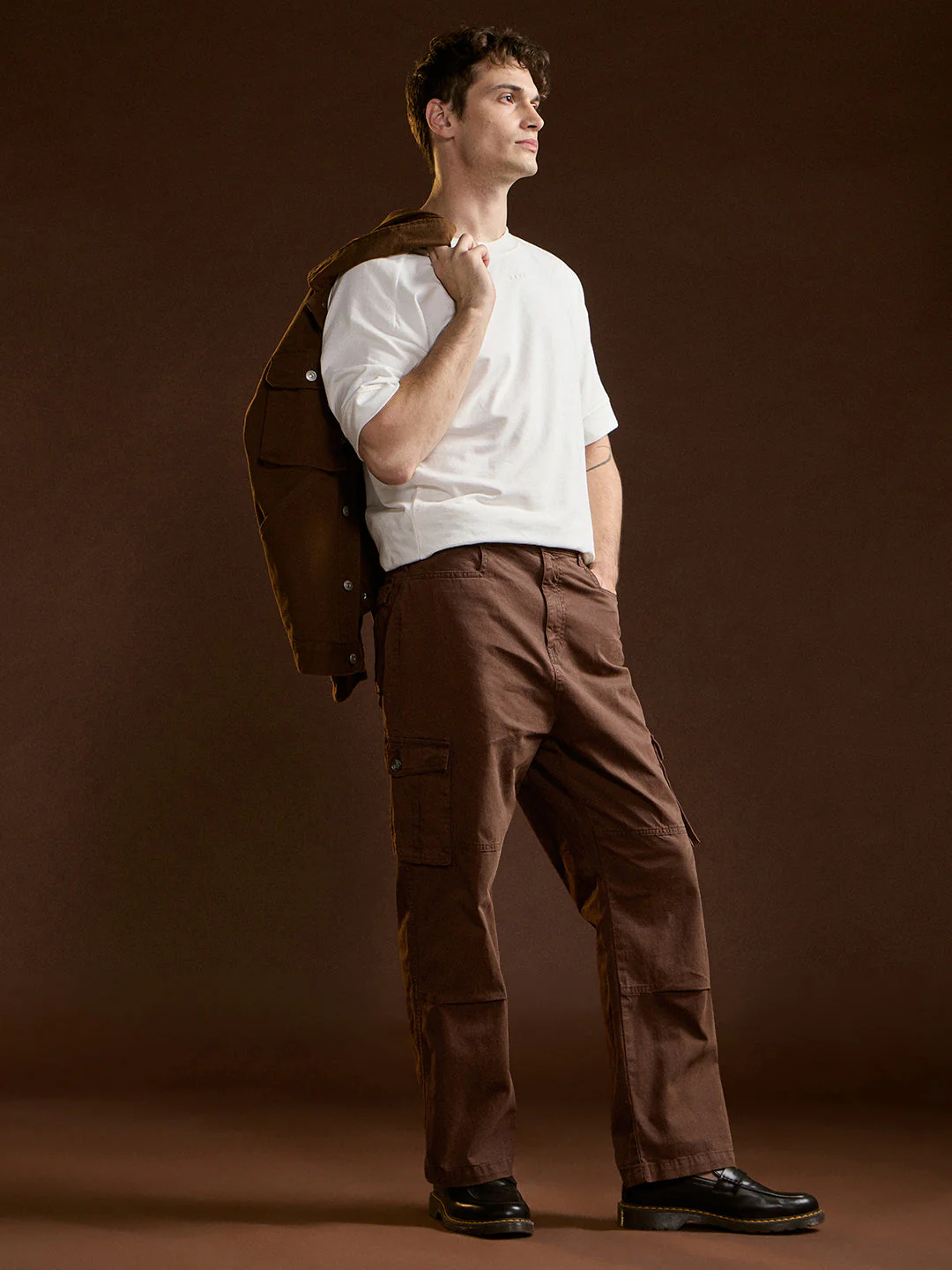 Men Brown Solid Straight Fit Cargo Pant - Image 3