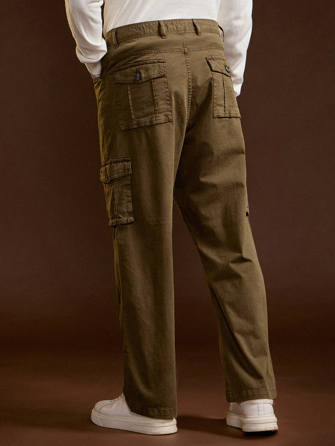 Men Brown Solid Straight Fit Functional & Stylish Cargo Pant - Image 3