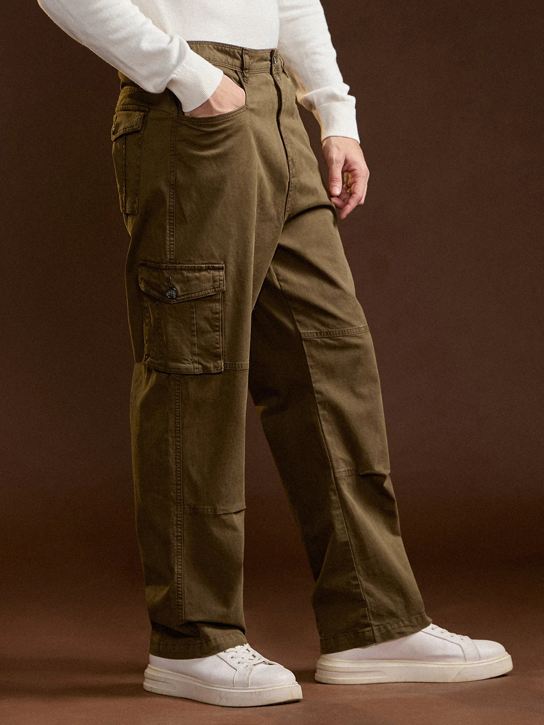 Men Brown Solid Straight Fit Functional & Stylish Cargo Pant - Image 4