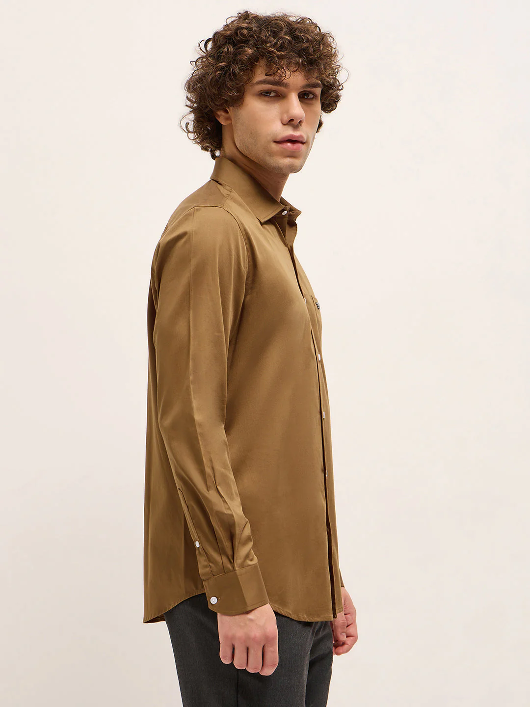 Men Brown Tailored Fit Solid Formal Shirt - Image 3