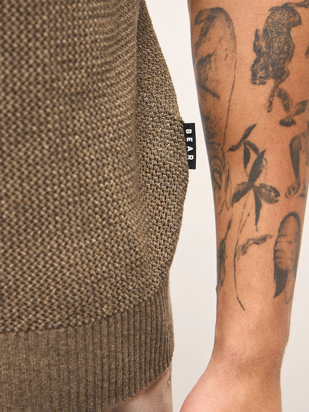 Men Brown Texture Design Regular Fit Polo - Image 6