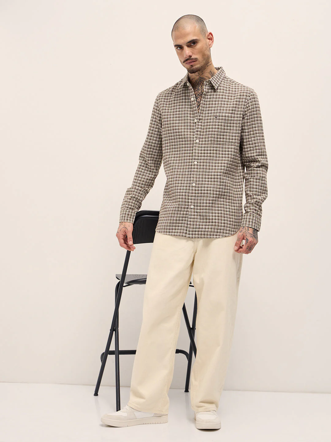 Men Brown Textured Checks Design Slim Fit Casual Shirt - Image 4