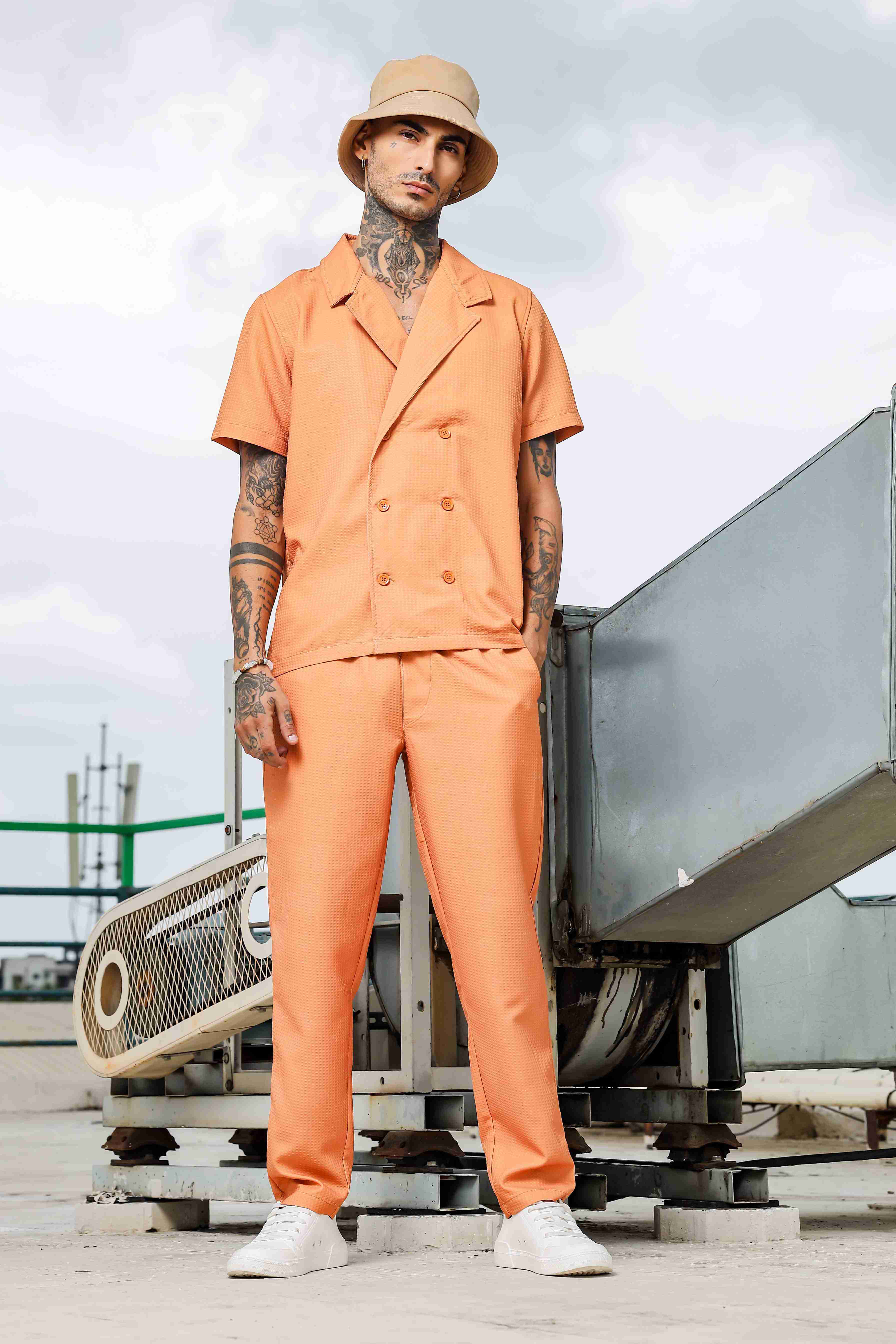 Men Orange Textured Pants - Image 12
