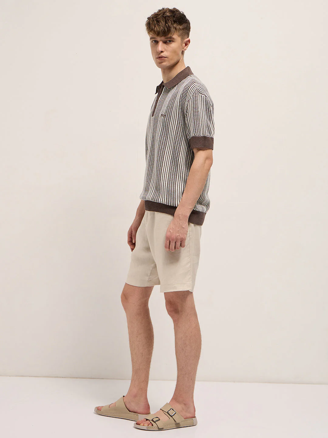 Men Brown Vertical Textured Flat Knit Slim Fit Polo Shirt - Image 3