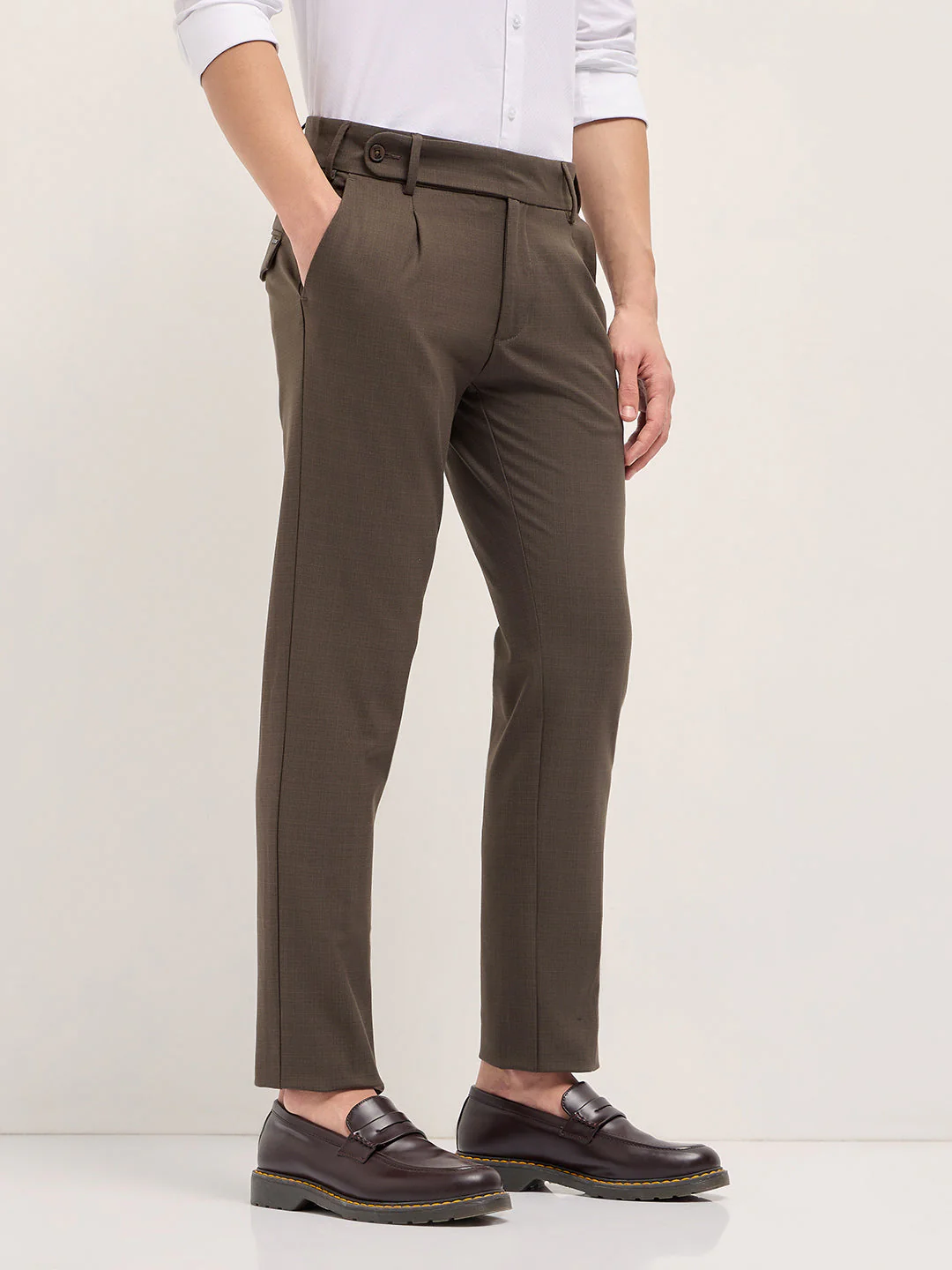 Men Brown Woven Checked Regular Fit Formal Trousers - Image 3