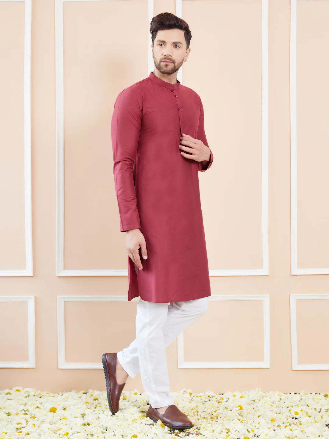 Men Burgundy Cotton Solid Straight Kurta - Image 3