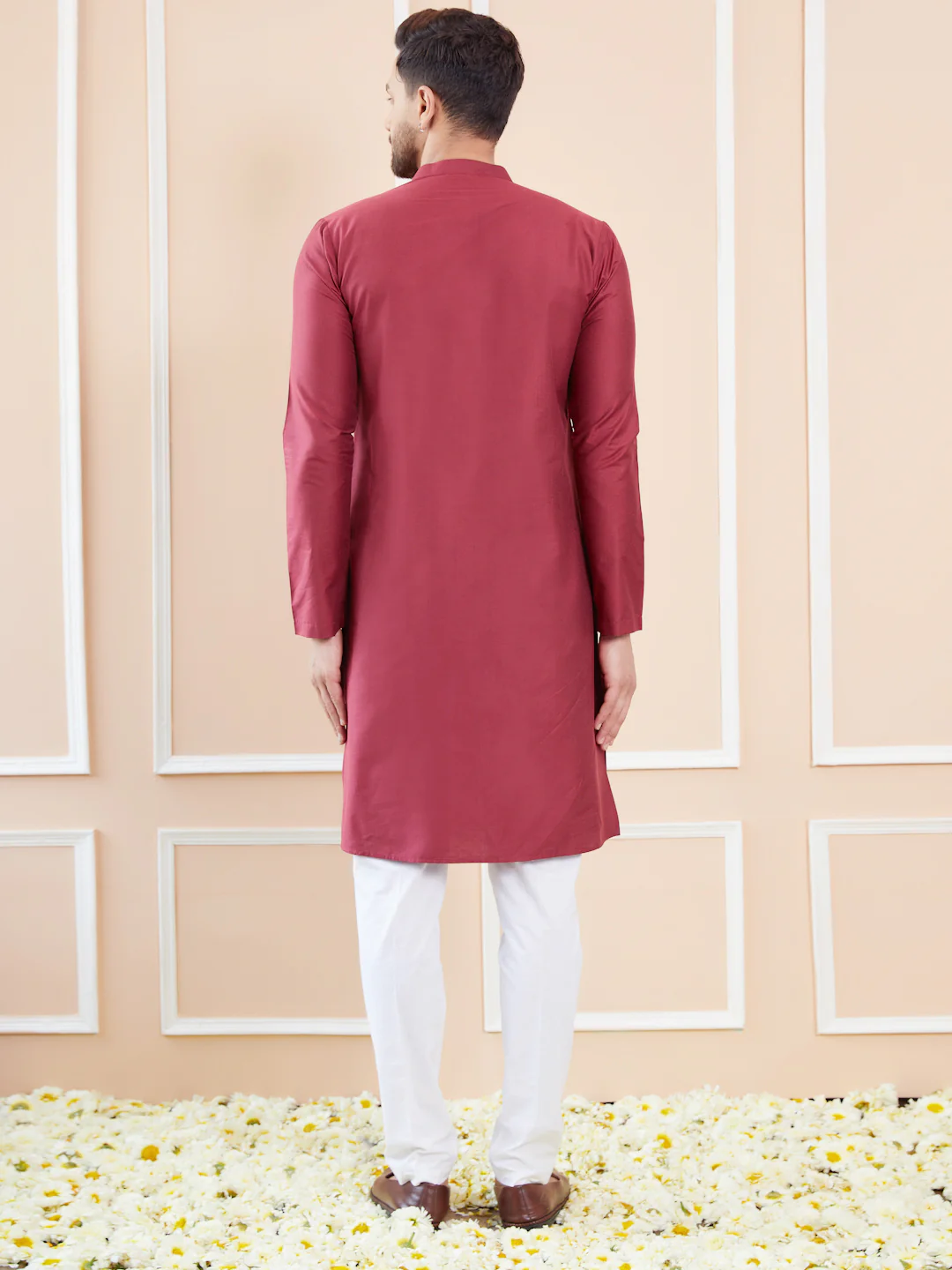 Men Burgundy Cotton Solid Straight Kurta - Image 4