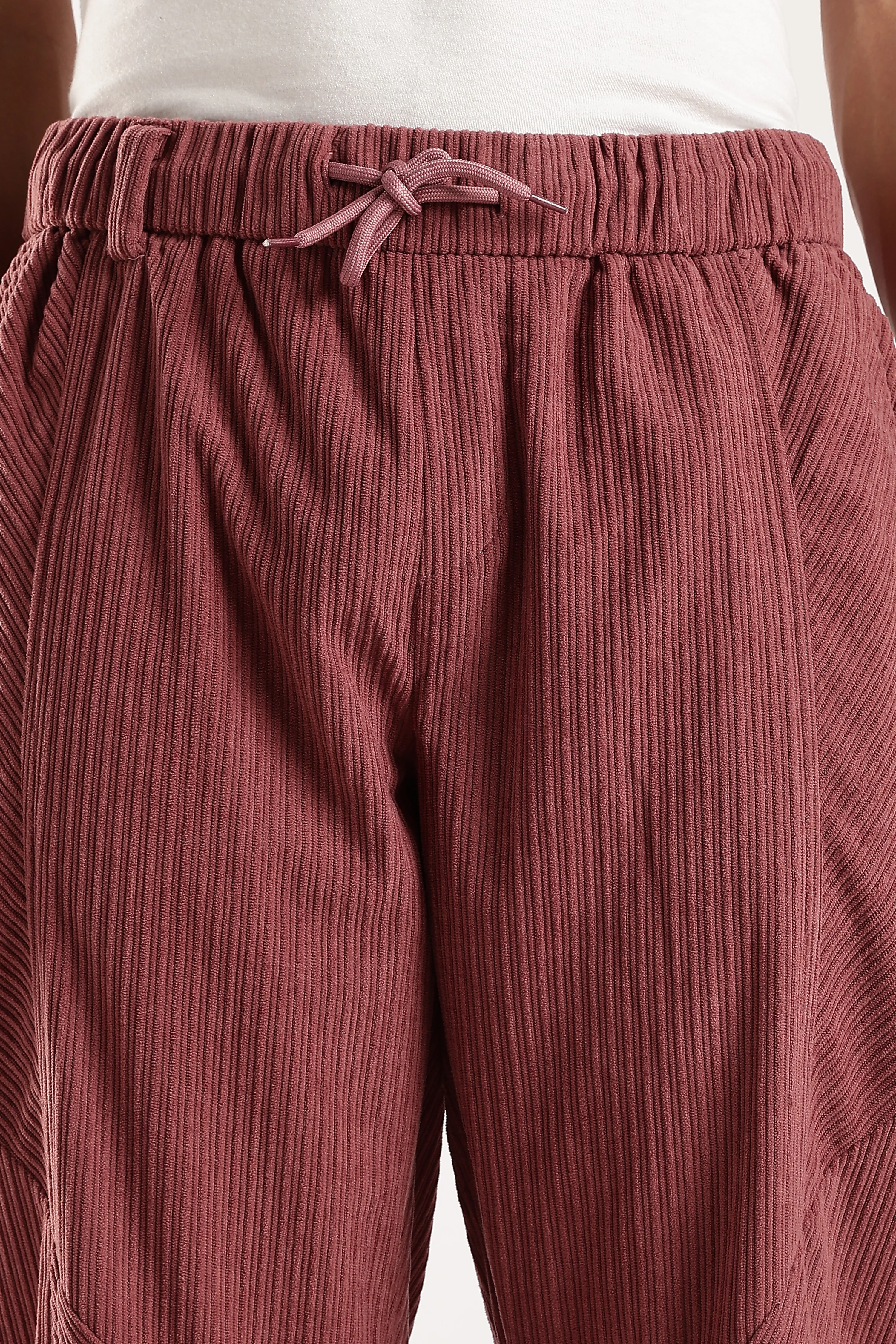 Men Burgundy Textured Drawcord Trousers - Image 11