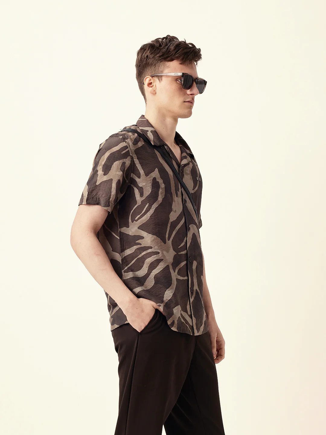 Men Casual Abstract Print Shirt - Image 4
