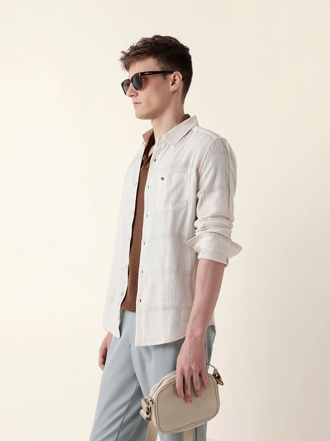 Men Casual Beige Textured Shirt - Image 3