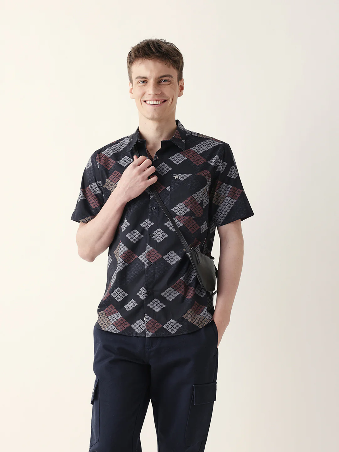 Men Casual Geometric Print Shirt - Image 2
