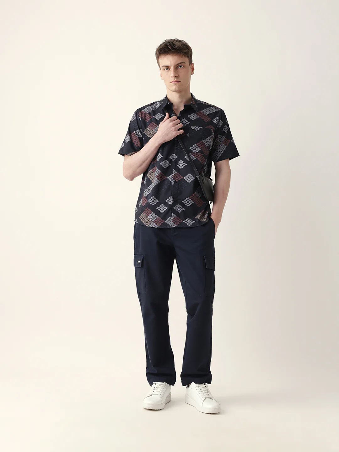 Men Casual Geometric Print Shirt - Image 7