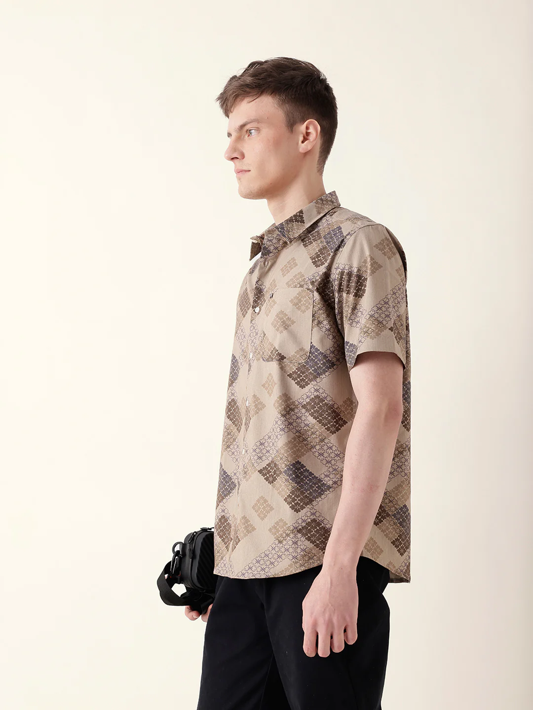 Men Casual Geometric Print Shirt - Image 4