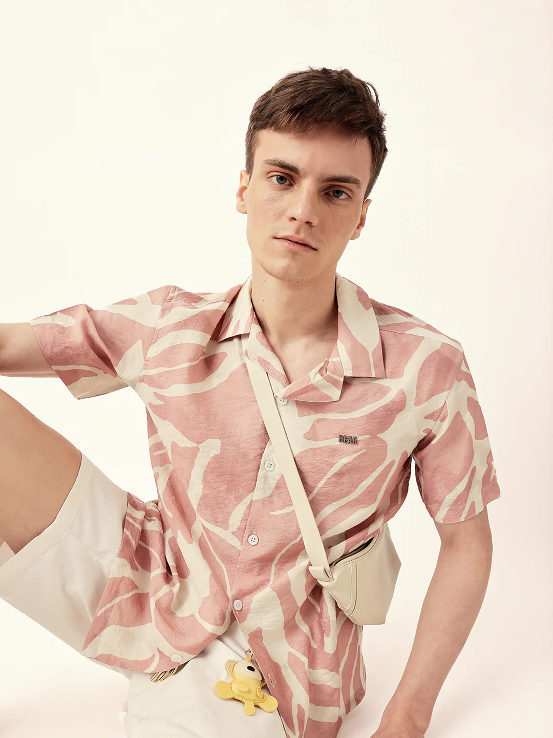Men Casual Leaf Print Shirt - Image 2