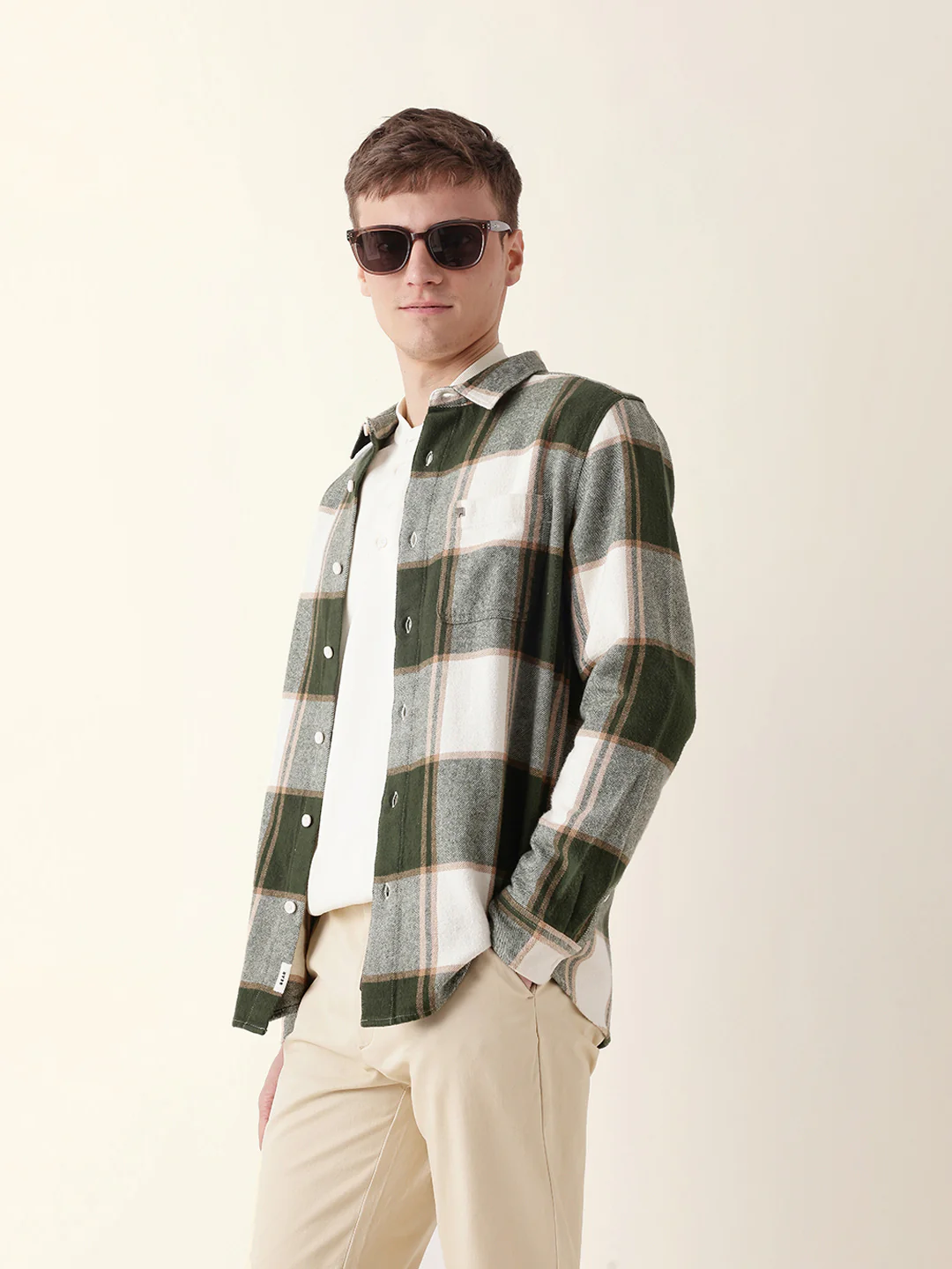 Men Casual Plaid Flannel Shirt - Image 4