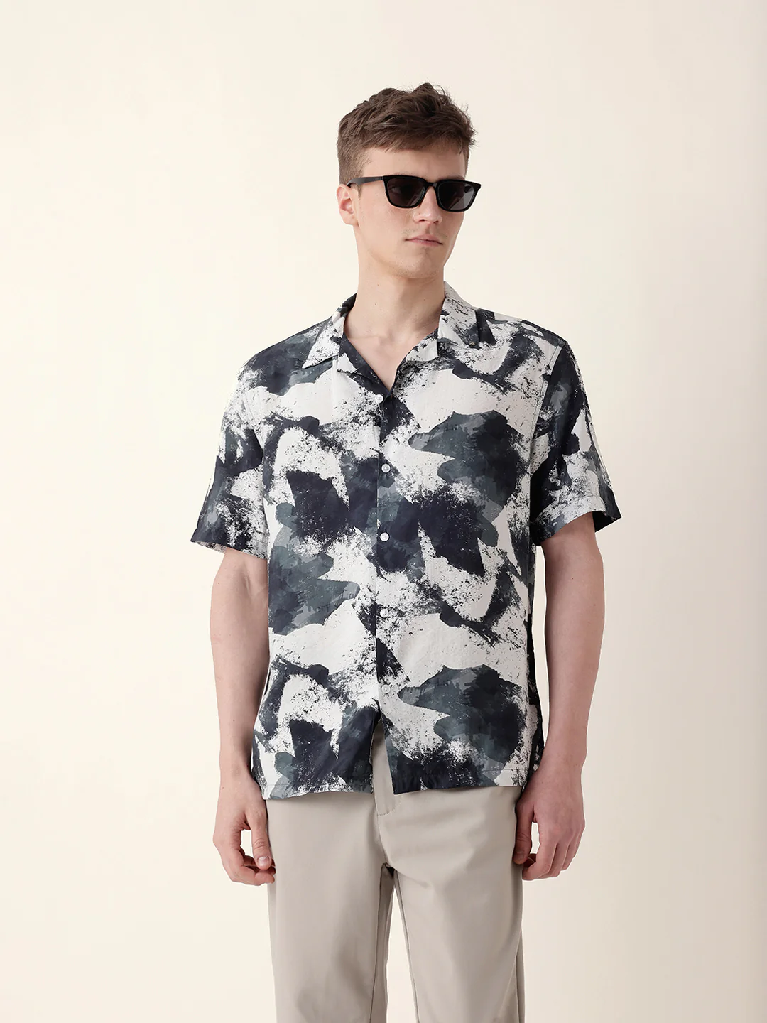 Men Casual Shirt - Image 3