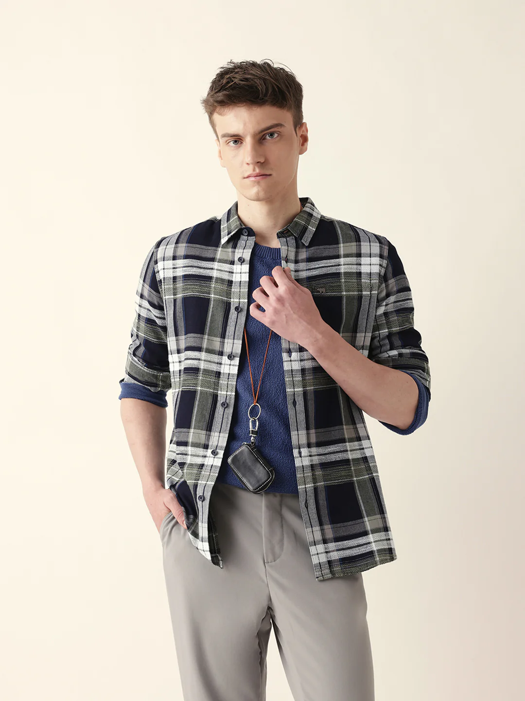 Men Casual Shirt - Image 3
