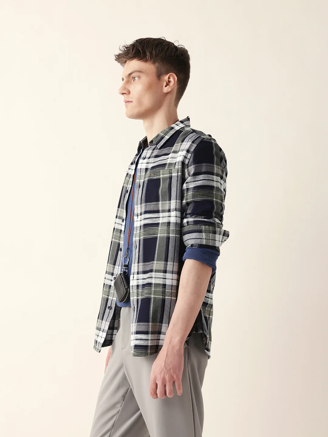Men Casual Shirt - Image 4