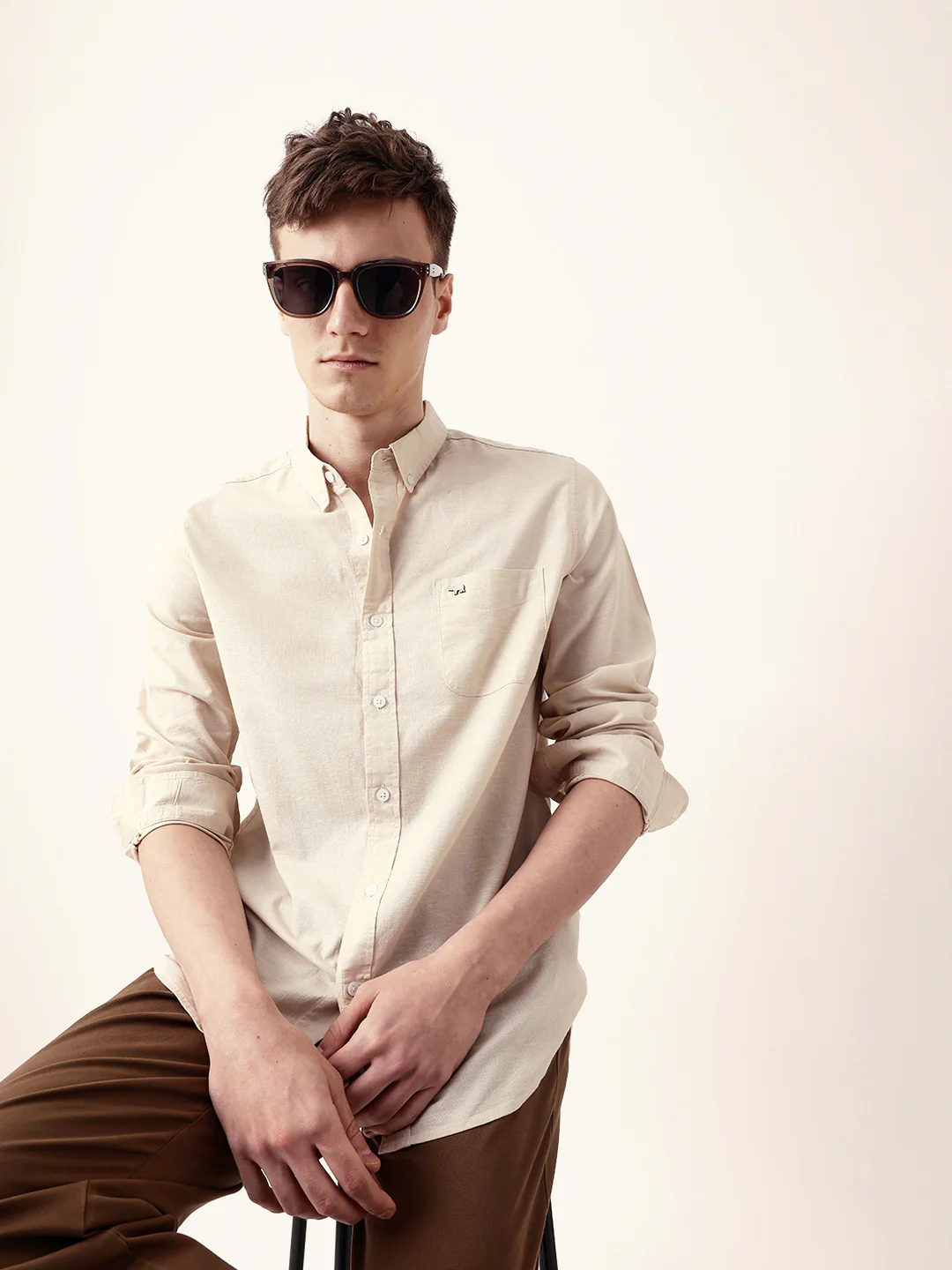 Men Casual Solid Button-Down Shirt