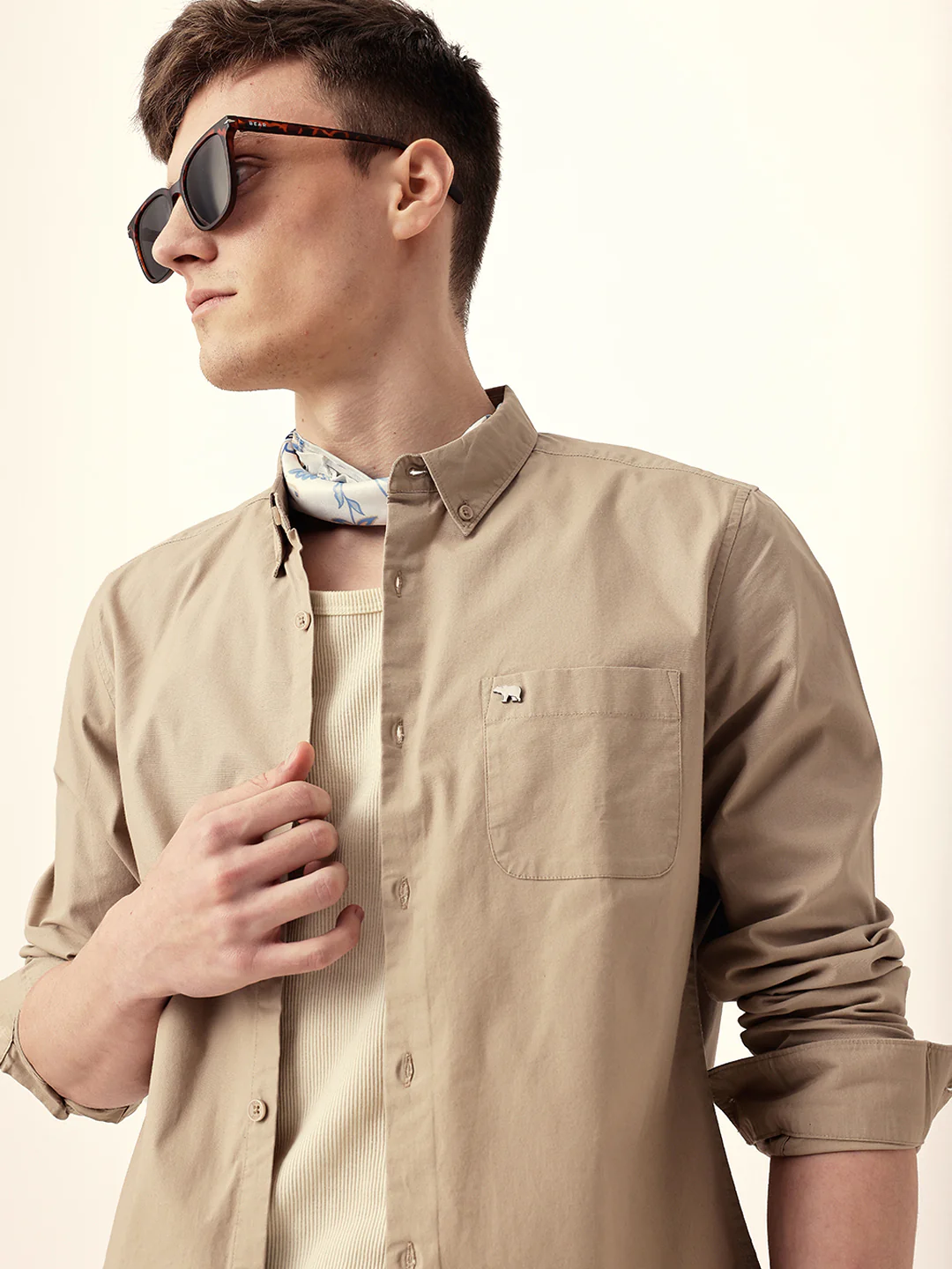 Men Casual Solid Oxford Shirt - Image 3