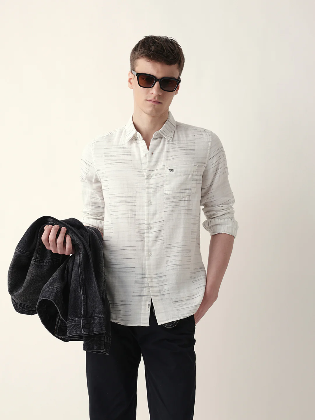 Men Casual Textured Stripe Shirt - Image 2
