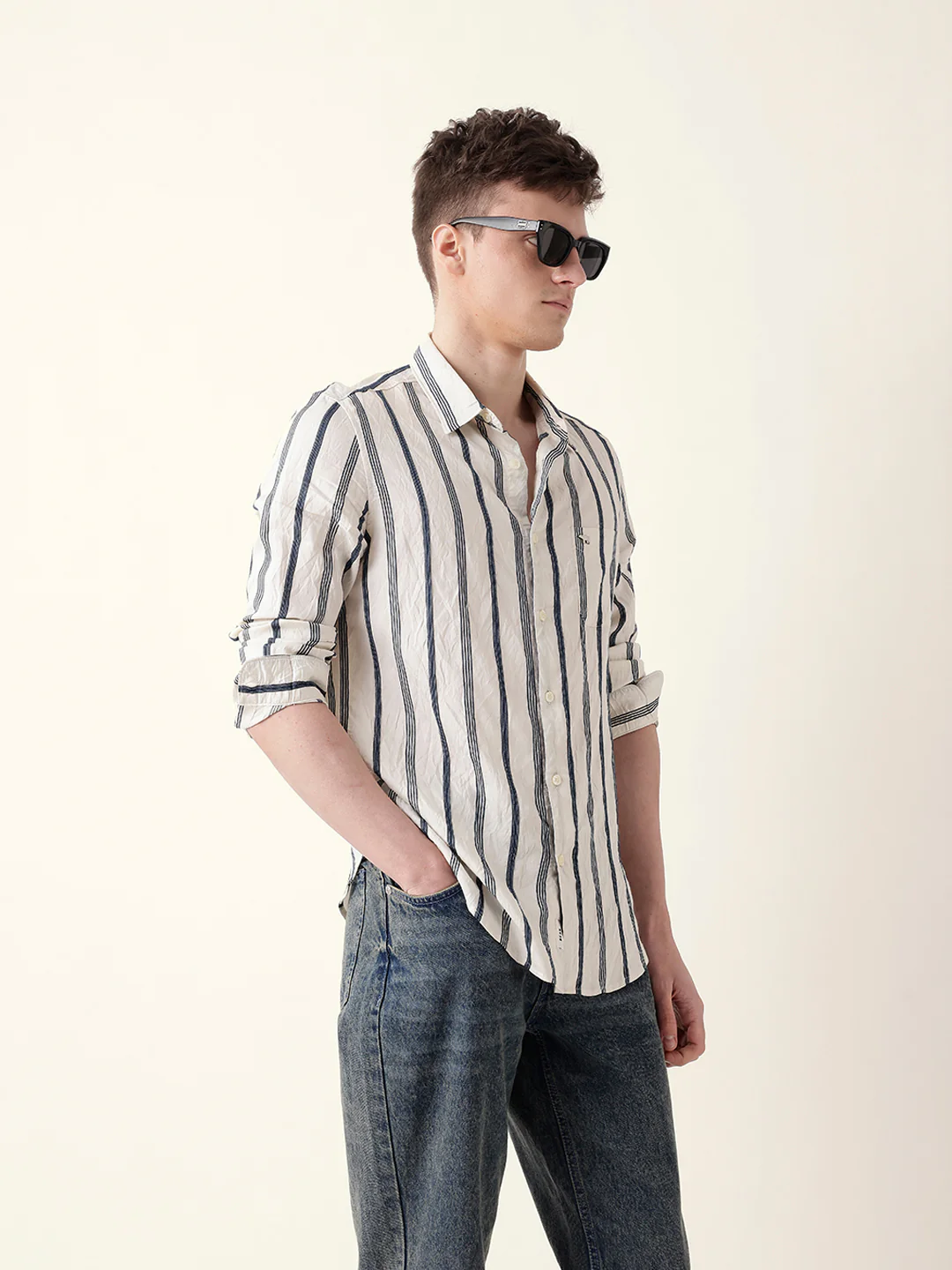 Men Casual Vertical Stripe Shirt - Image 5