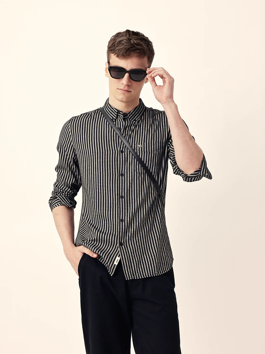 Men Casual Vertical Stripe Shirt - Image 2