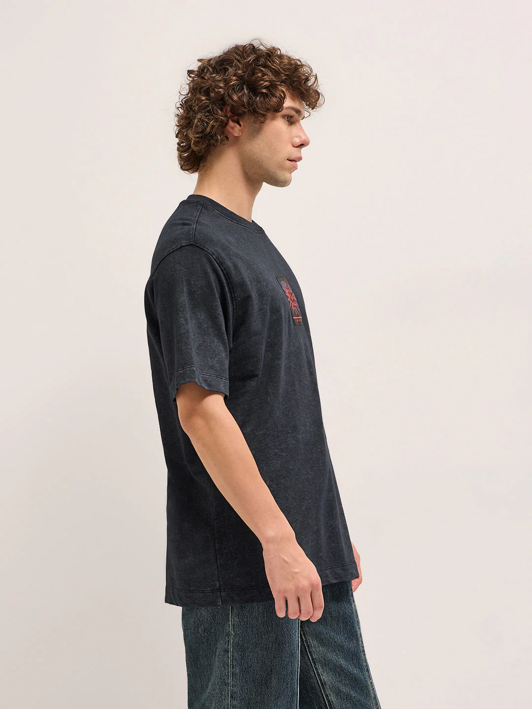Men Charcoal Grey Oversize skull graphic Crew Neck T-shirt - Image 3
