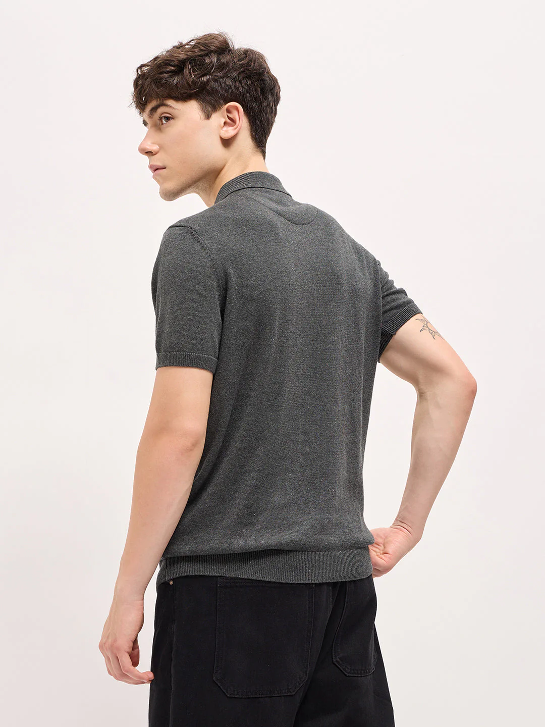 Men Charcoal Grey Textured Knit Regular Fit Polo T-shirt - Image 2