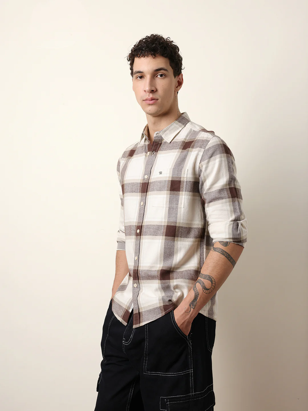 Men Checked Casual Full-Sleeve Shirt - Image 4