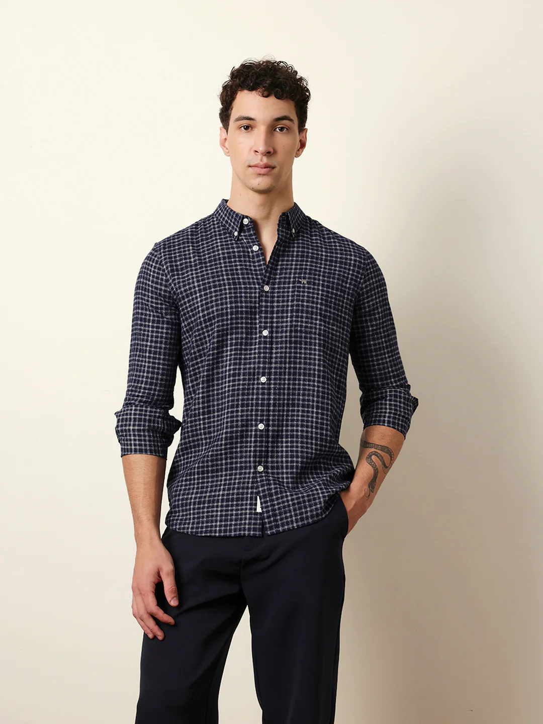 Men Checked Casual Full-Sleeve Shirt - Image 3