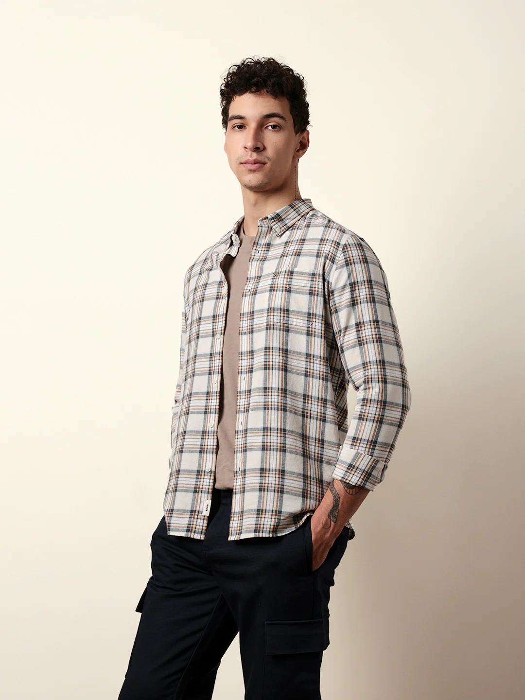Men Checked Casual Full-Sleeve Shirt - Image 4