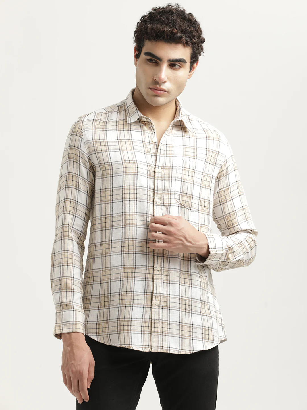 Men Checked Cotton-Linen Shirt - Image 5