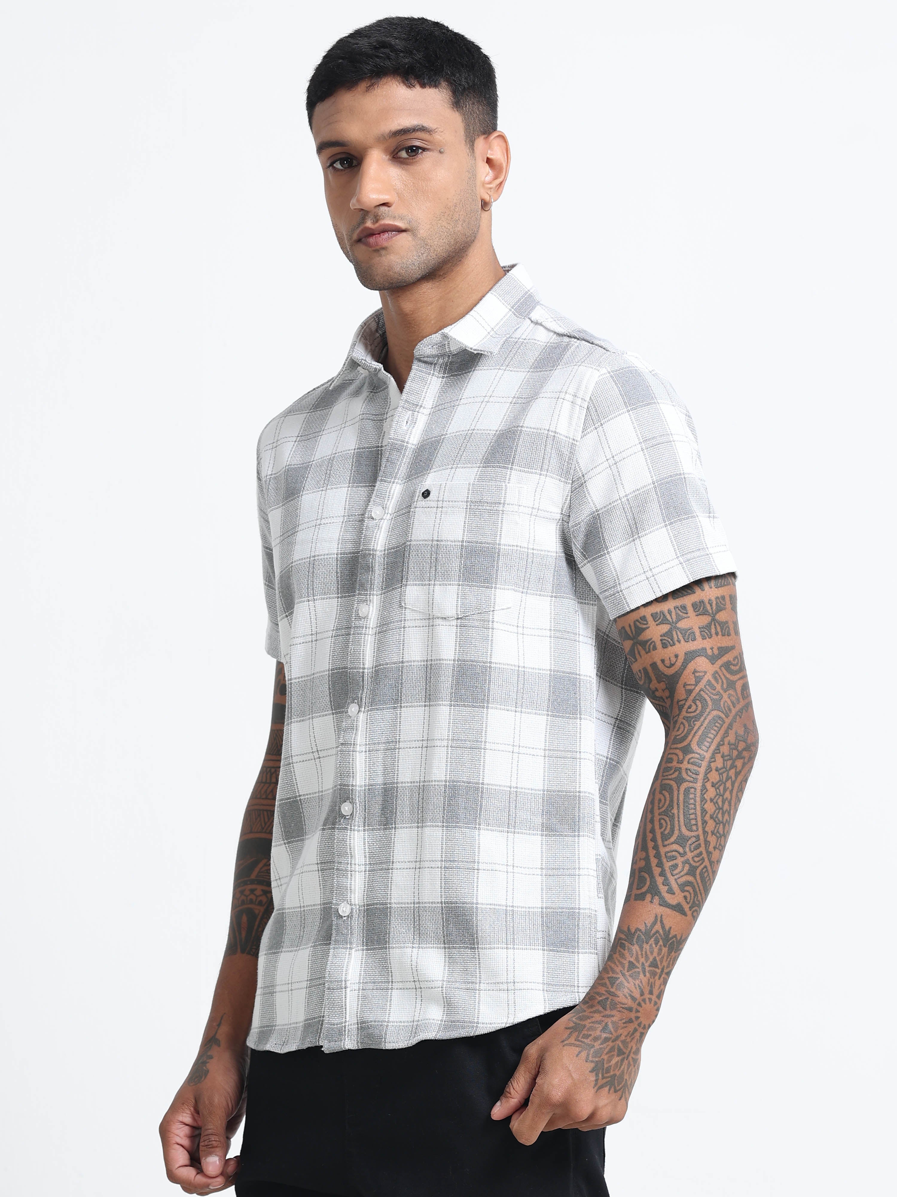 Men Checkered Half Sleeve Casual Shirt - Image 3