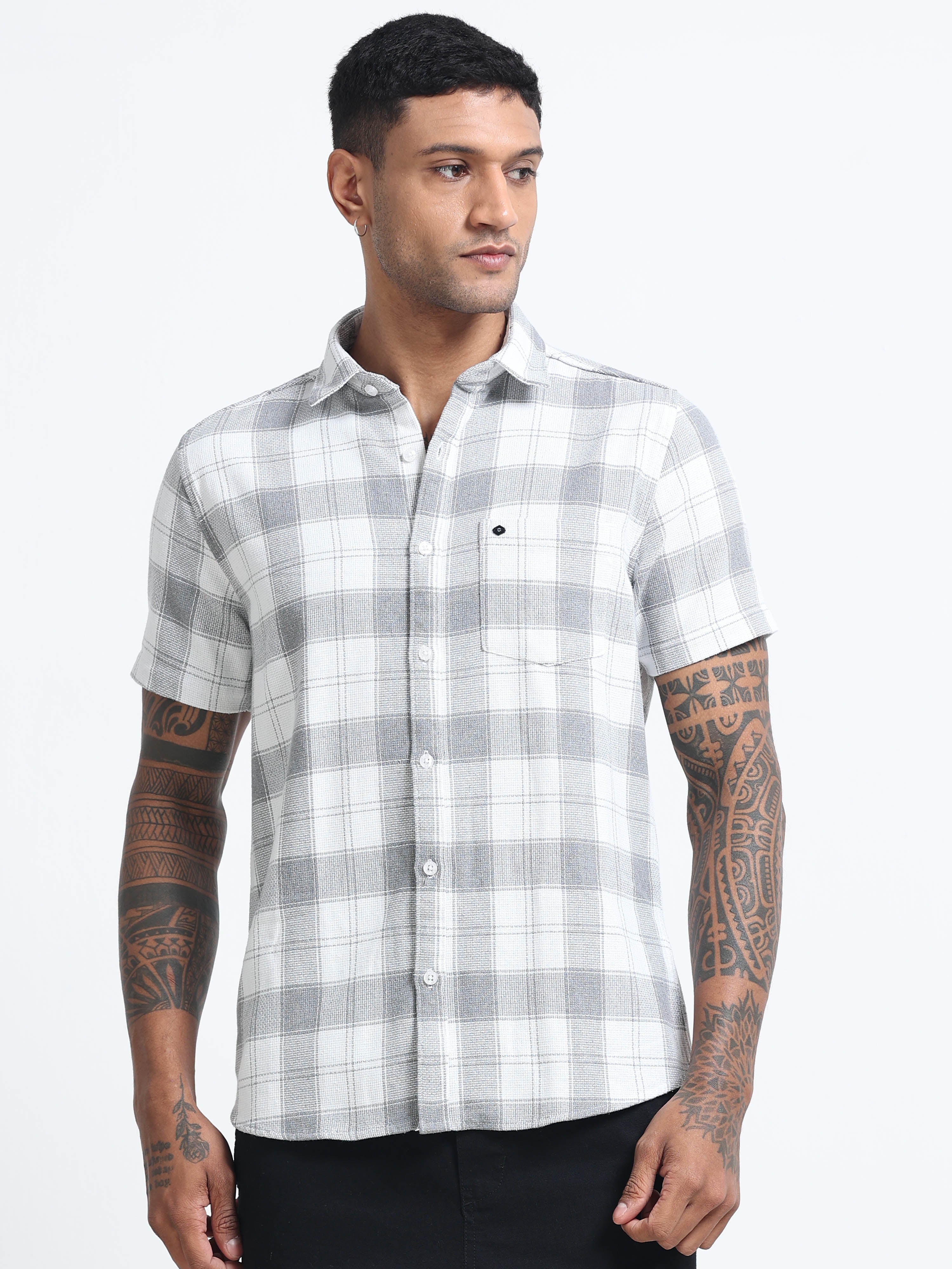 Men Checkered Half Sleeve Casual Shirt - Image 5