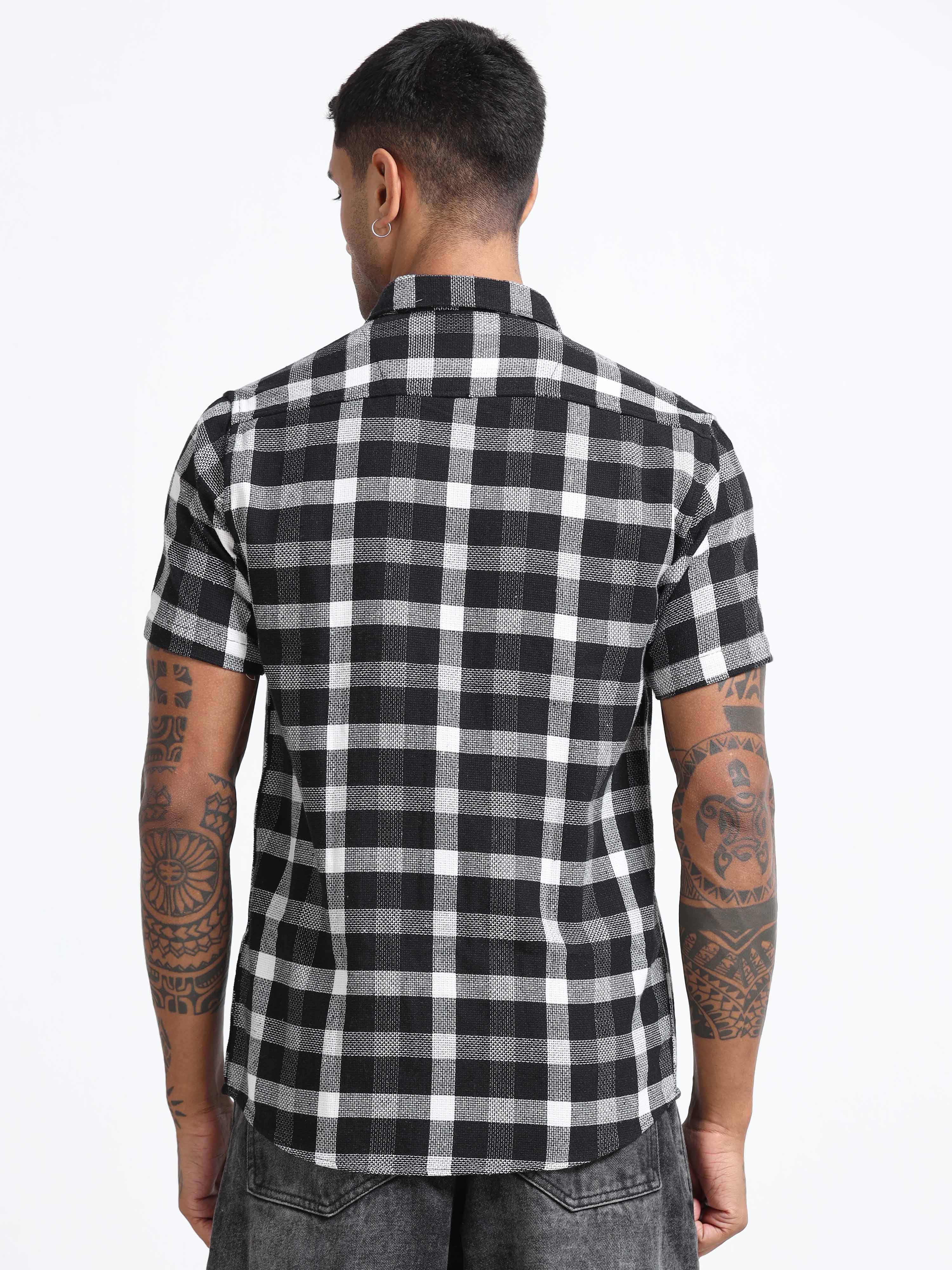 Men Checkered Half Sleeve Casual Shirt - Image 2