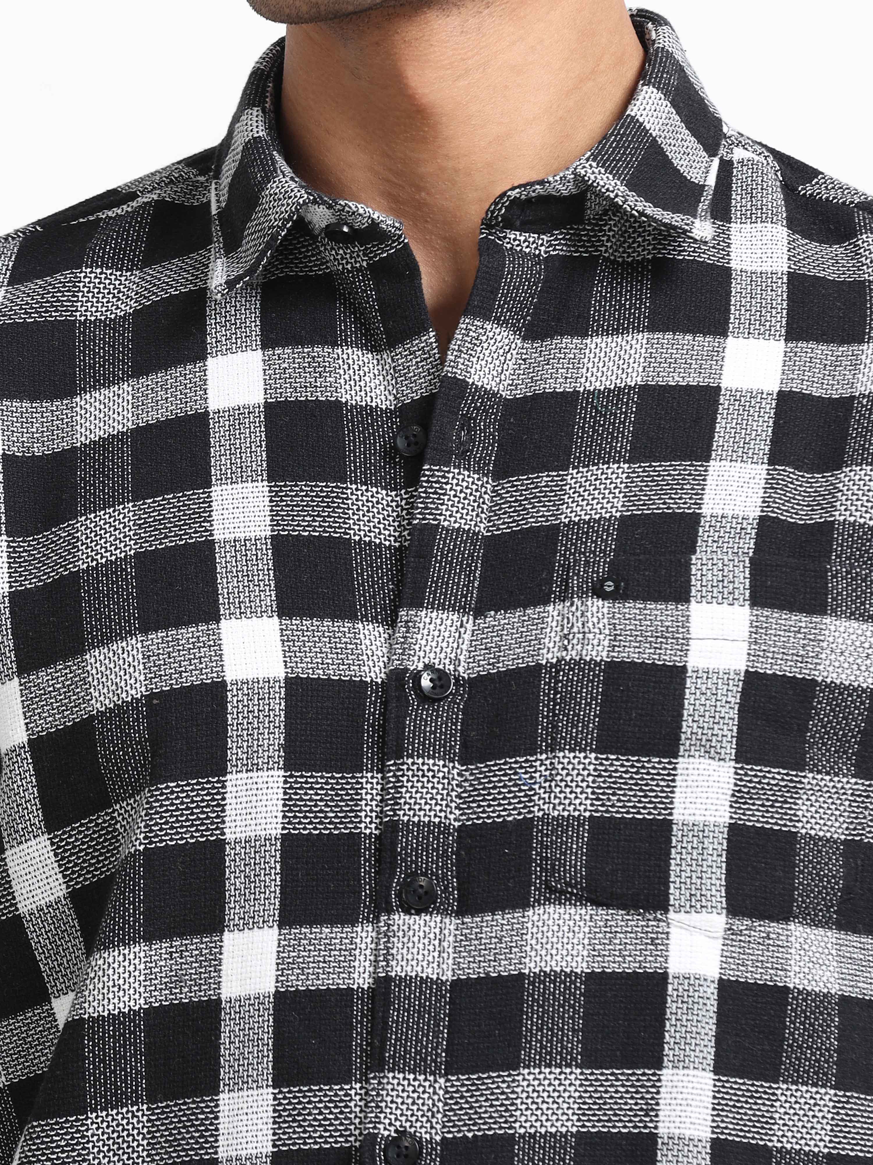 Men Checkered Half Sleeve Casual Shirt - Image 4