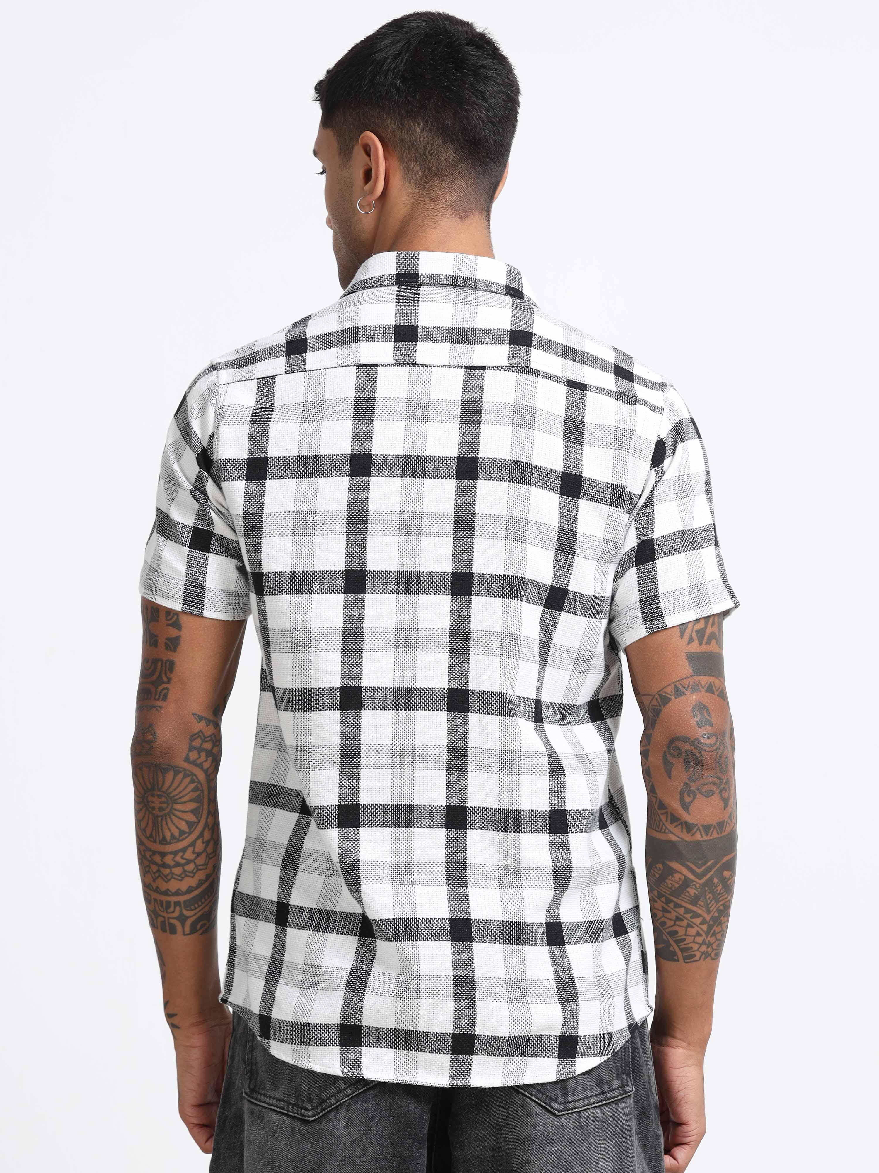 Men Checkered Half Sleeve Casual Shirt - Image 3