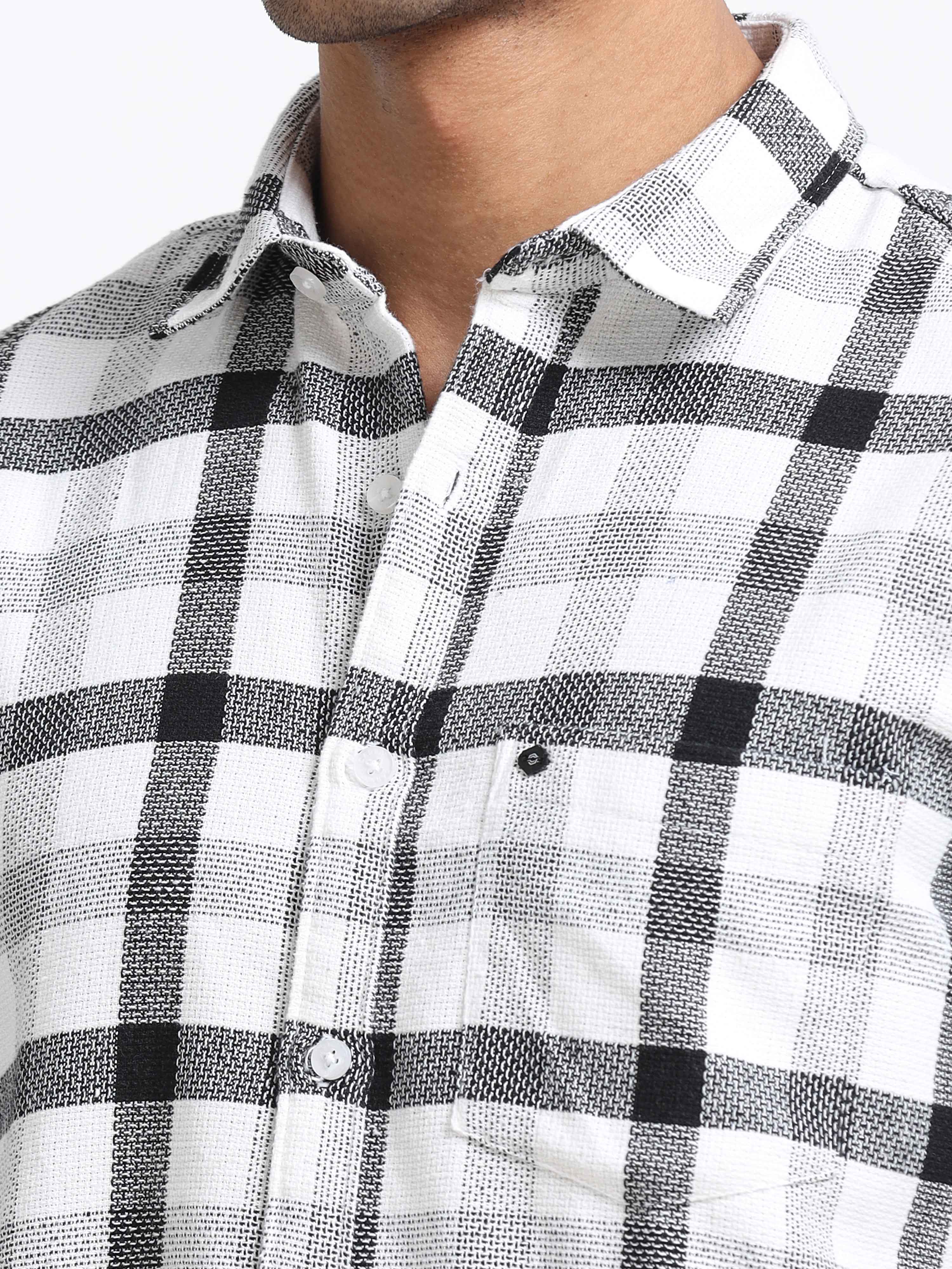 Men Checkered Half Sleeve Casual Shirt - Image 4