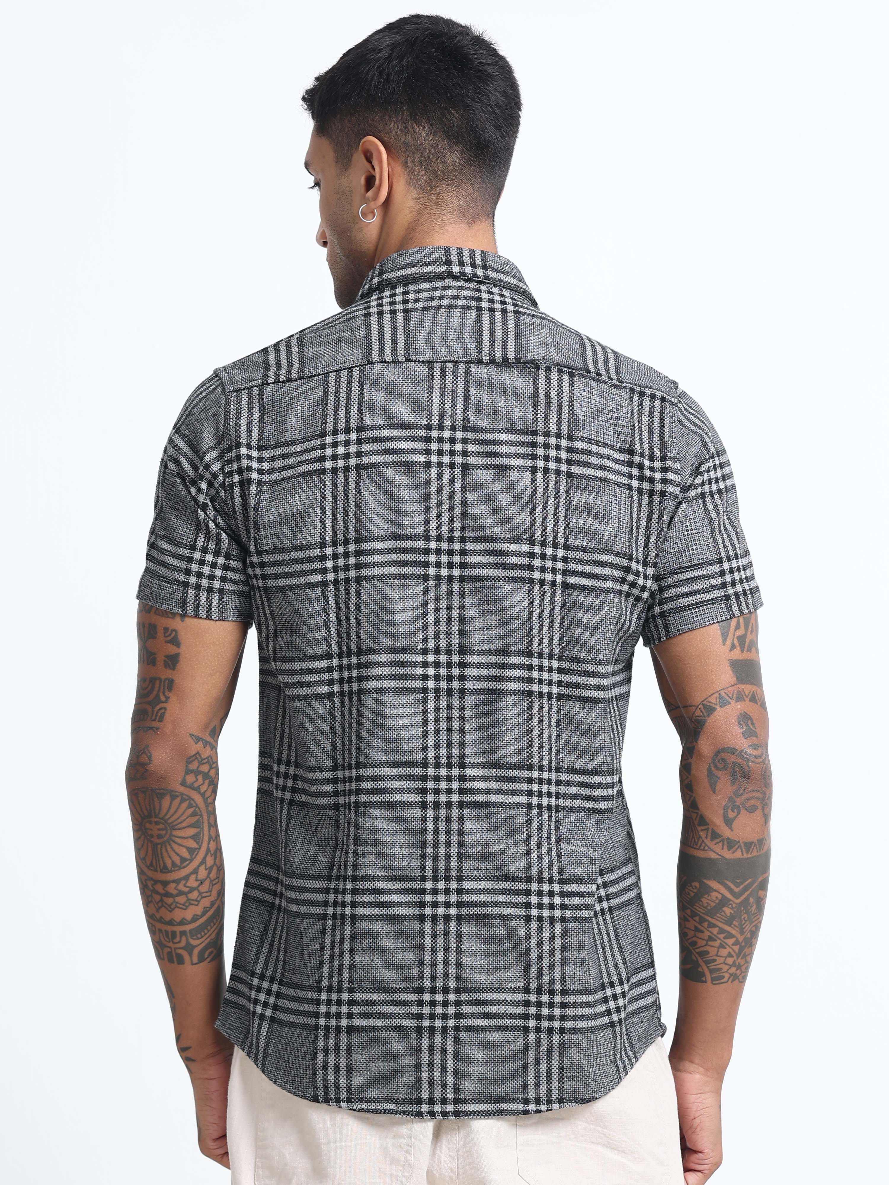 Men Checkered Half Sleeve Casual Shirt - Image 2