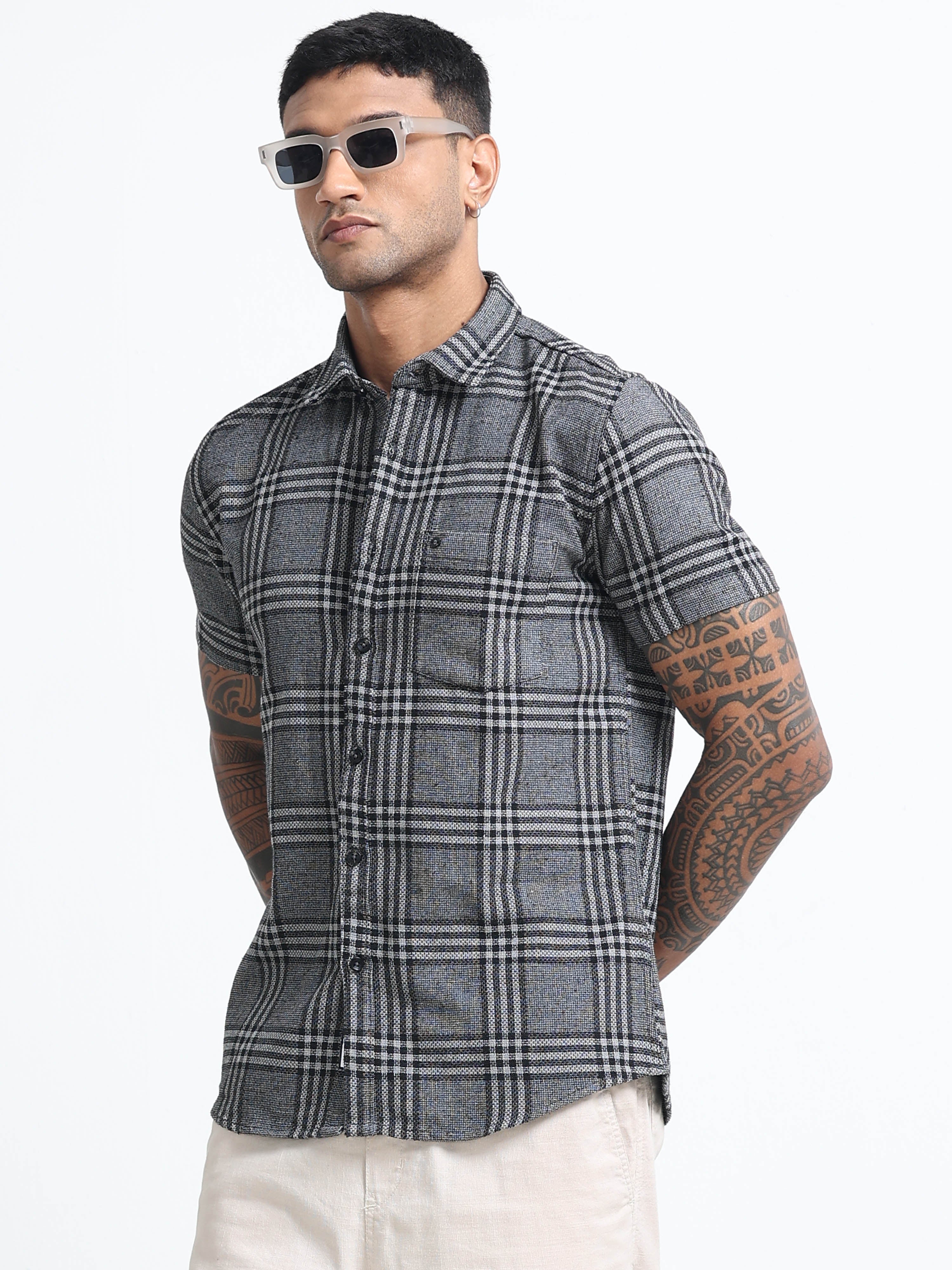 Men Checkered Half Sleeve Casual Shirt - Image 5