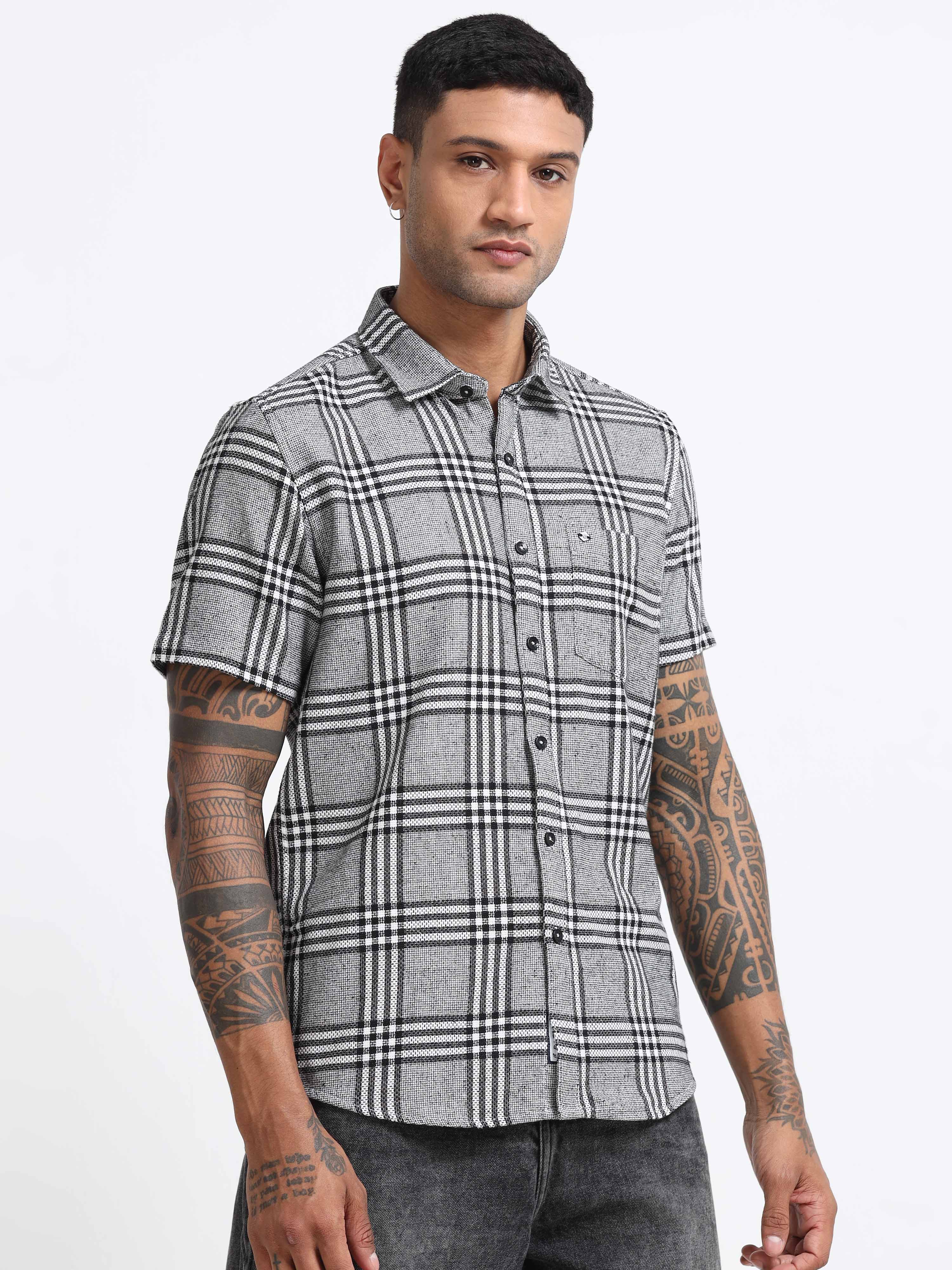 Men Checkered Half Sleeve Casual Shirt - Image 3