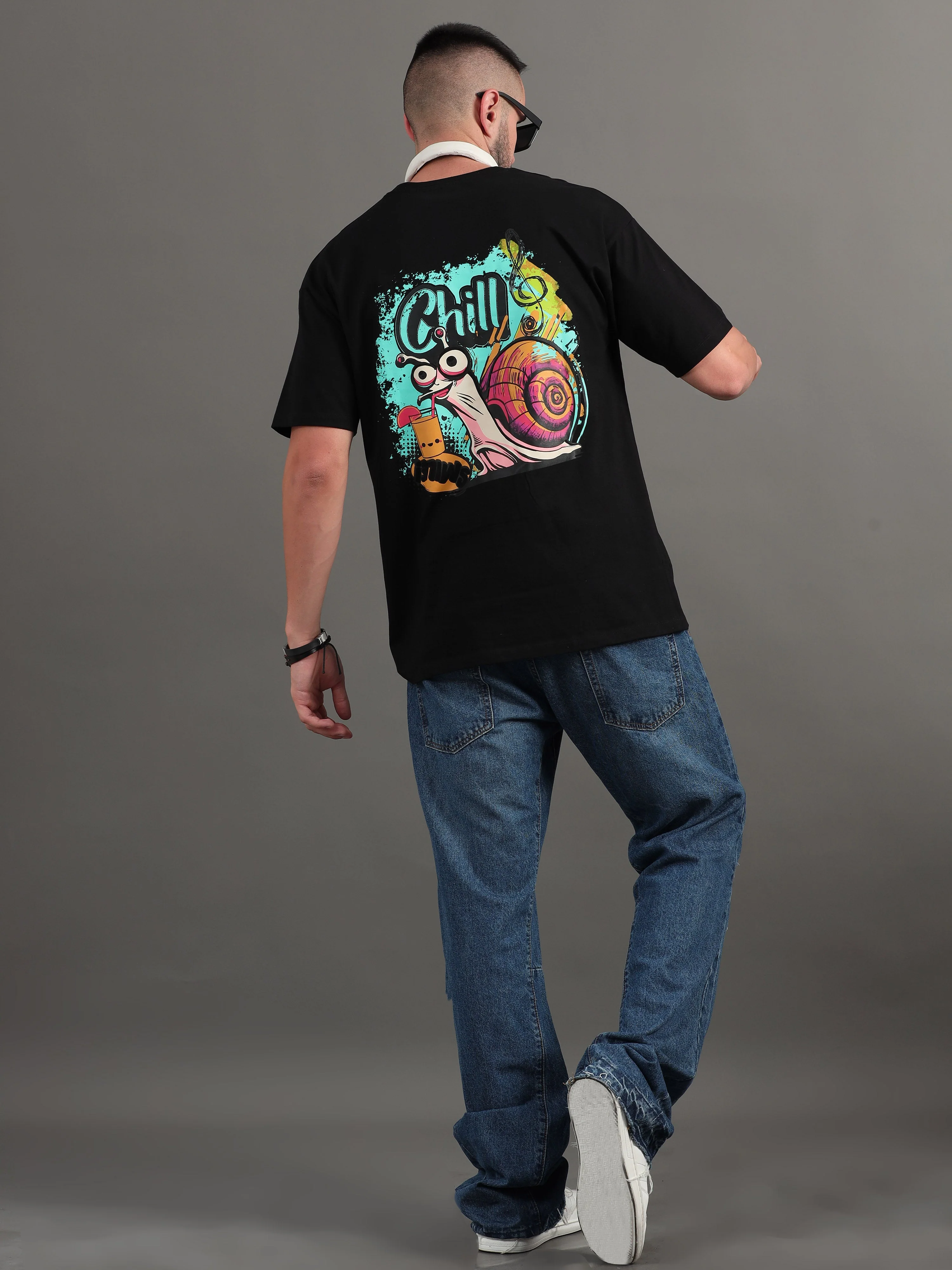 Men Chill and Relax Black Oversized T-Shirt - Image 5