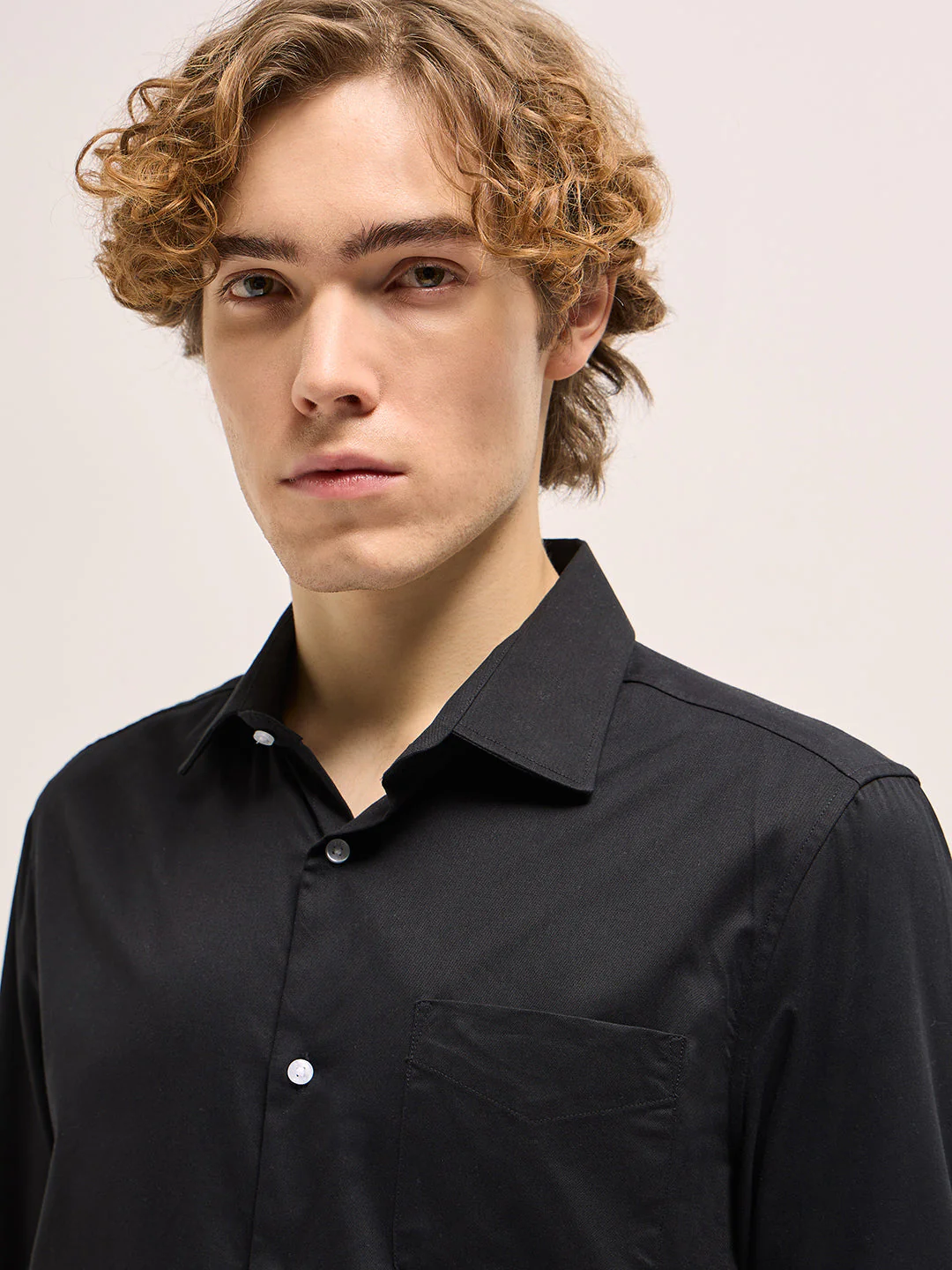 Men Classic Black Tailored Fit Solid Formal Shirt - Image 5