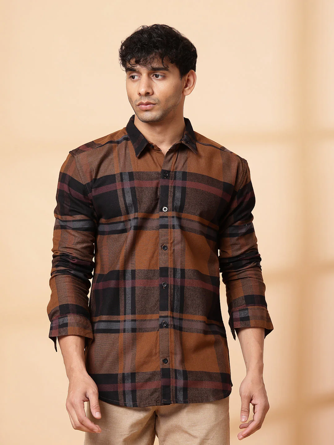 Men Classic Checkered Cotton Fabric Shirt