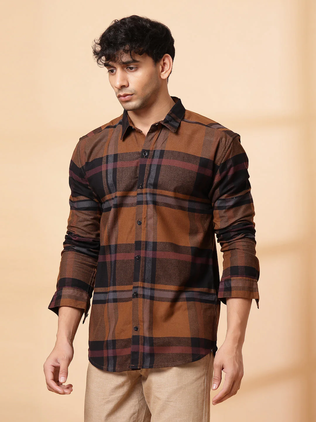 Men Classic Checkered Cotton Fabric Shirt - Image 4