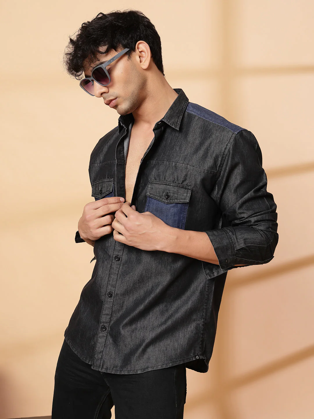 Men Classic Cutaway Denim Shirt - Image 3