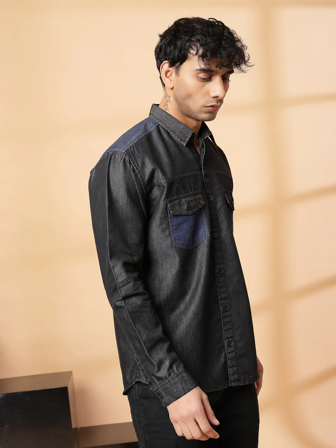 Men Classic Cutaway Denim Shirt - Image 5