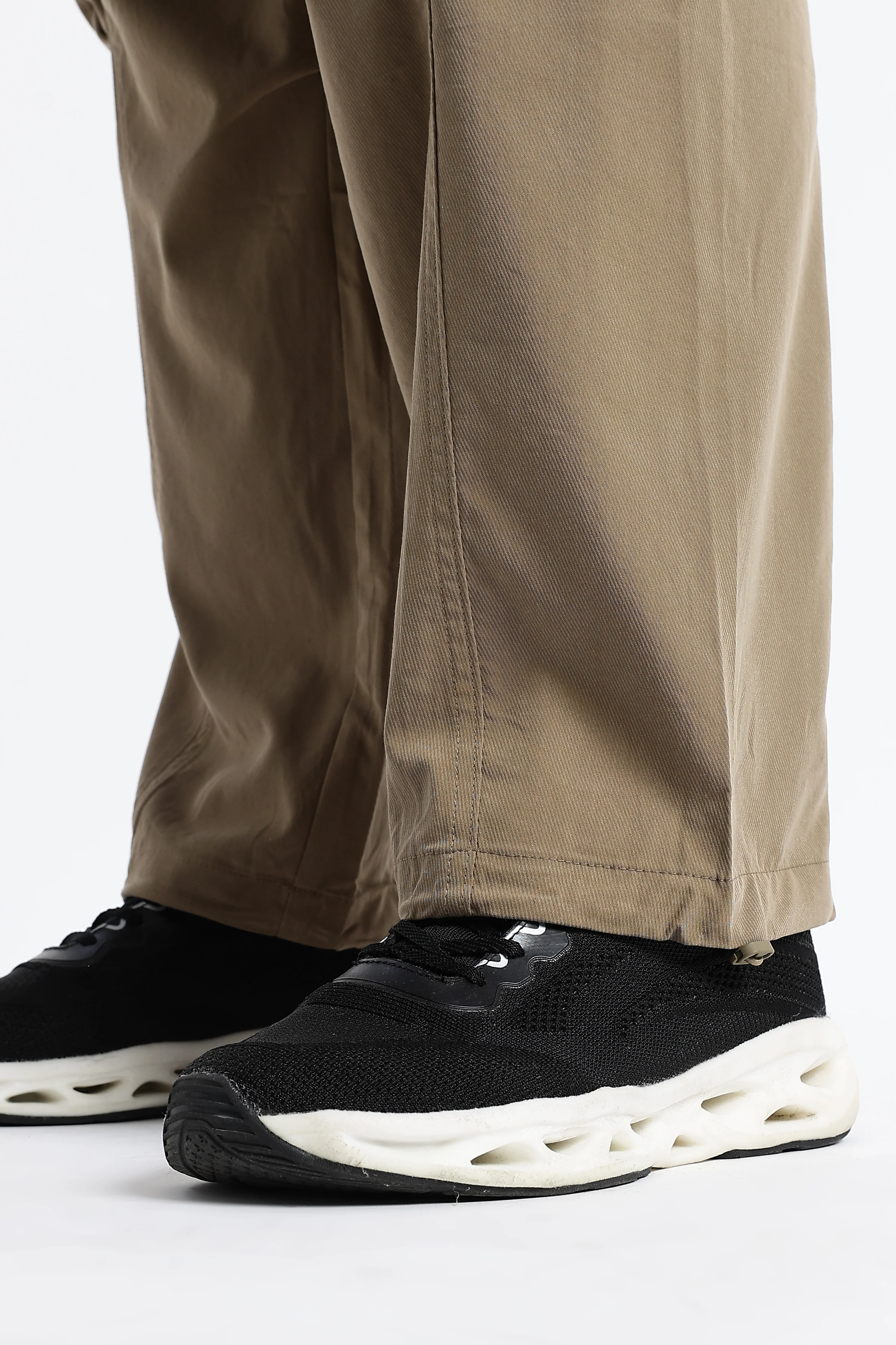 Men Classic Drawcord Cargo Pants - Image 11